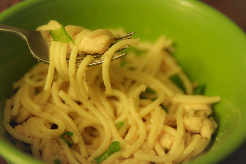 Peppered Lemon Chicken Pasta | Article about to simple, delicious dish. | Photo by Chris Johnson of cJohnsonPhoto.com 